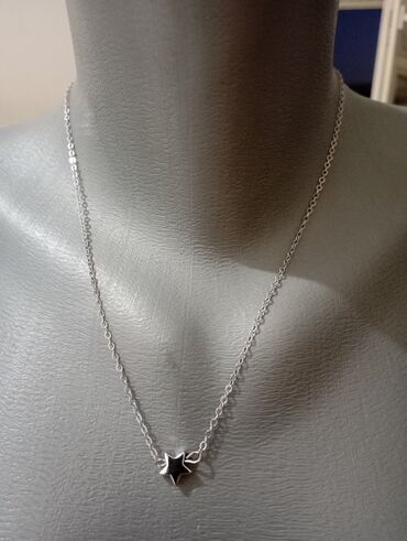 Setovi nakita: Set elegantnih ogrlica – zlatni ton - Ogrlica sa leptirićem: nežan — 12