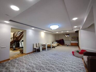 шикарную камеру: 320 м², 7 комнат, Свежий ремонт Кухонная мебель