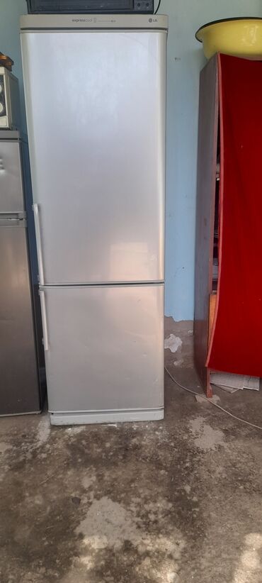 холодилник морозилка: Холодильник LG, Б/у, Двухкамерный, Low frost, 2 *