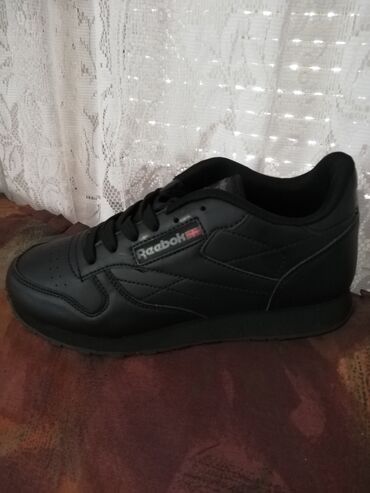 bugatti patike cena: Reebok, 37, color - Black