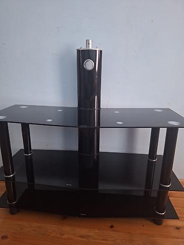 kuxna üçün stol: Mebel dəsti – şkaf, qəhvə masası və TV stend - Üçqapılı paltar şkafı — 3