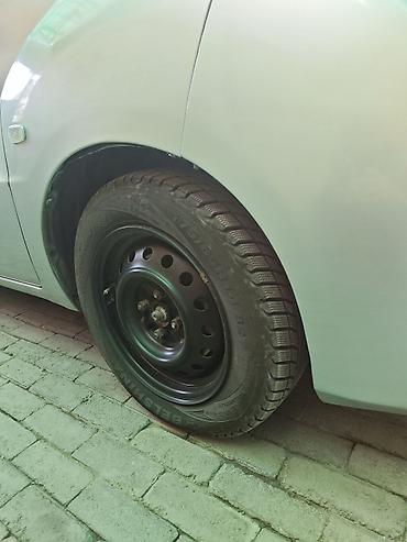 toyota opa 2003: Компактный городской хэтчбек с необычным футуристичным дизайном — 9