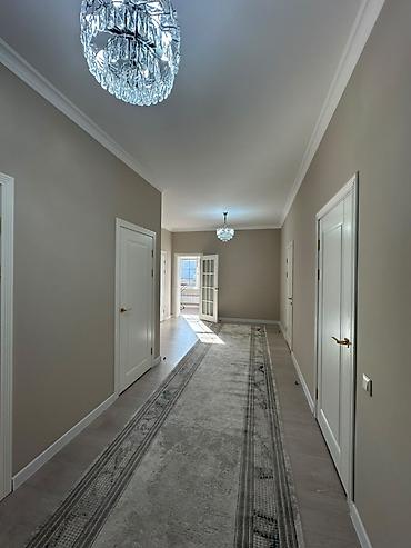 Продажа коттеджей и домов: 5 комнат, 213 м², 5 соток, Бишкек, Ак-Орго ж/м Агентство недвижимости — 23
