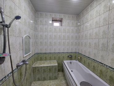 Həyət evləri və villaların satışı: Satılır: həyət evi (daş hasarlı, şəxsi torpaq sahəsində) - Geniş — 15