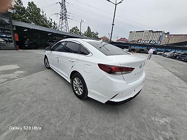 Продажа авто: Hyundai Solaris: 2020 г., 2 л, Автомат, Газ, Седан — 4