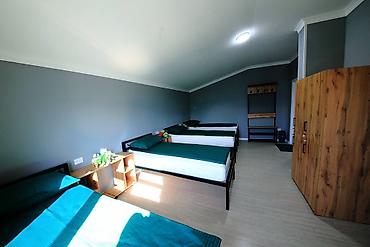 центральный мечеть: 🏡 Чистый, уютный и доступный хостел в самом центре Бишкека! 🕌 Всего в — 7