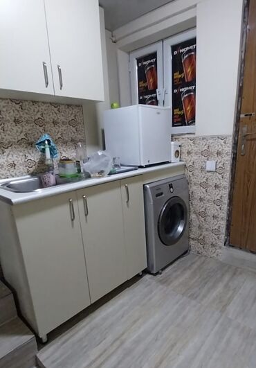 снять квартиру в азербайджане на длительный срок: Ofis icarəyə verilir metro İnşaatçılar. Salitonun arxası. İki otaq hər