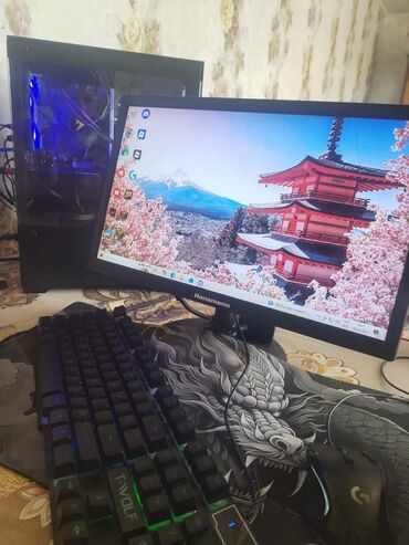 masa üsdü komputer: Rx590 İ3 9100f 8gb ddr4 ram 256gb ssd təp təzə 11 saat işlədilib tək