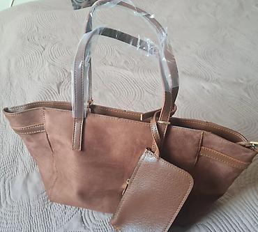 afrodita torbe: Nova tasna, braon boje, materijal slican veluru — 1