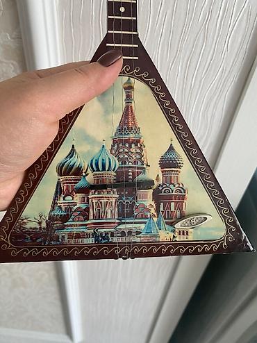 Балалайки: Музыкальная сувенир деревянная балалайка. ! Длина 27, ширина 17! — 3