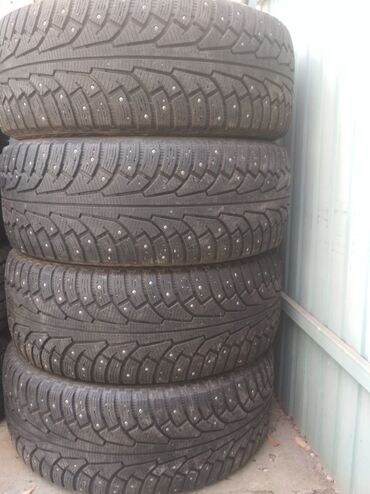 Другие аксессуары: Продаю на Лексус Жх 470 комплект оригинальных дисков, так же есть — 4