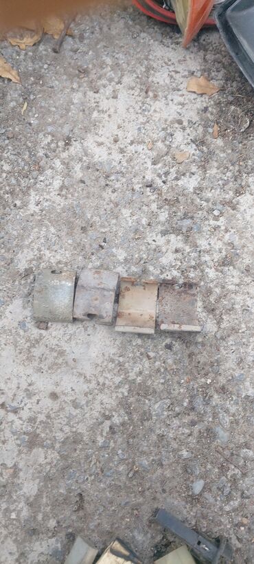 Digər avtomobil ehtiyat hissələri: Məhsul: BMW E36 üçün müxtəlif ehtiyat hissələri - Sağ ön dönmə — 40