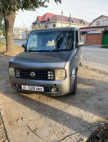 авто гаражное хранение: Nissan Cube: 2003 г., 1.3 л, Автомат, Бензин, Хэтчбэк