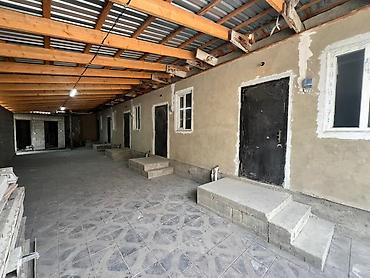 Продажа коттеджей и домов: 5 и более комнат, 100 м², 5 соток, Бишкек — 2