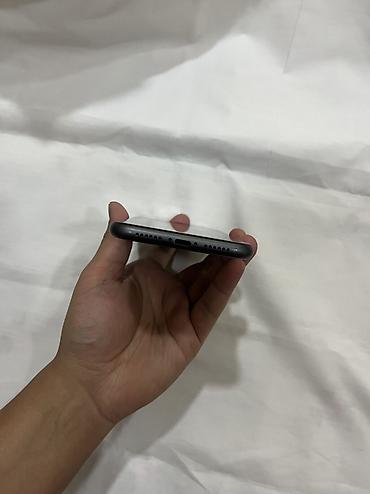 треснул экран: IPhone 11, Б/у, 128 ГБ, Черный, Чехол, 70 % — 5