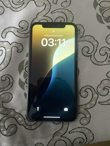 Elektronika: IPhone 11, Qara, Face ID