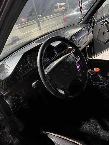 bye e5: Mercedes-Benz W124: 1994 г., 2 л, Механика, Бензин, Седан — 5