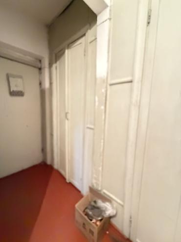 токмак: 3 комнаты, 81 м², 1 этаж, Старый ремонт — 10