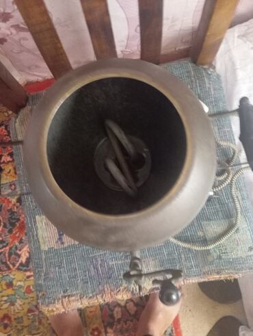 Separatorlar: İşlənmiş Elektrik Samovar, 3 l, Ünvandan götürmə