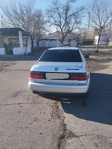Volkswagen: Volkswagen Vento: 1997 г., 1.8 л, Механика, Седан — 3
