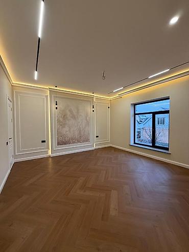 Продажа коттеджей и домов: 📍 Арча-Бешик, ул. Эр-Тайлак На участке 7 соток расположен просторный — 13