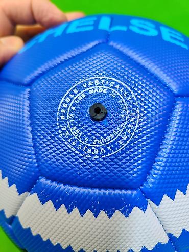 real: Мяч футбольный Челси и Барселона в ассортименте⚽ Комплектация товара — 2