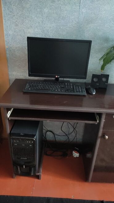 naxcivan komputer satisi: Masa üstü kompüter və masa satilir