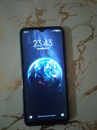 телефон fly iq4416: Göy telofonun prablemi yoxdu qara telofonun palatası yanıb iPhone x