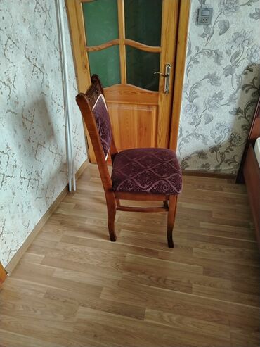 стул для пианино: Qonaq otağı üçün, İşlənmiş, Qatlanmayan, Stul