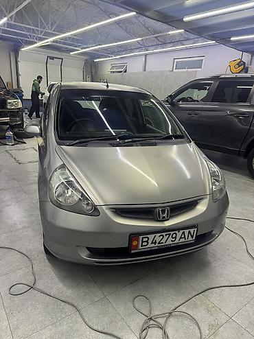 киргизский авито авто: Honda Fit: 2003 г., 1.3 л, Бензин — 4