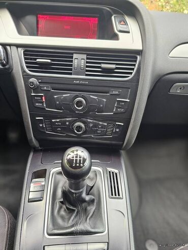 Audi: Audi A4: 1.8 l. | 2009 έ. Χάτσμπακ — 20