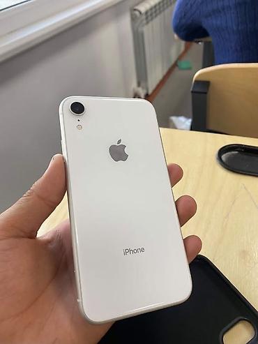 apple watch bishkek: IPhone Xr, Б/у, 64 ГБ, Белый, Чехол, 100 % — 1