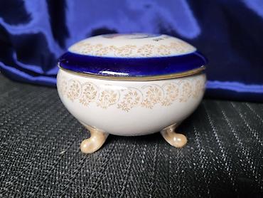 Ostali antikviteti: Satula Thuringen porcelan 1950 do 1970g.Nemacka. Nemacka porcelanska — 3