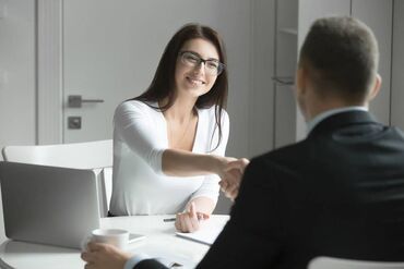 Ofis-menecerlər, katiblər: Ofis menecer, katib tələb olunur, 30-45 yaş, 3-5 illik təcrübə