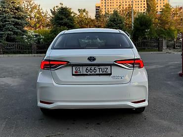 tayota progres: Toyota Corolla: 2021 г., 1.8 л, Вариатор, Гибрид, Седан — 6