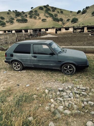 Volkswagen: Volkswagen Golf V: 1988 г., 1.8 л, Механика, Бензин, Внедорожник