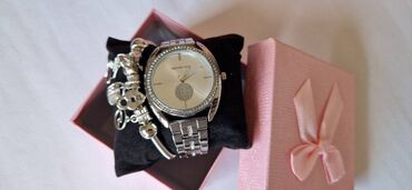 Ručni satovi: Q&Q, Ženski — 9