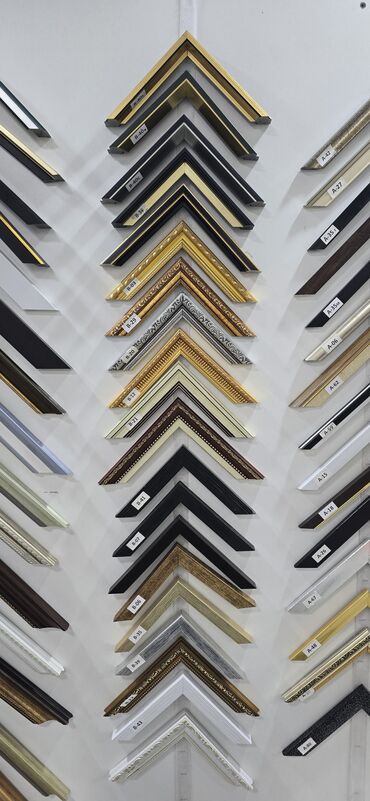 Зеркала: В наличии! Зеркало с тёмно-коричневой рамой, рамка ПВХ. Ширина рамки — 8