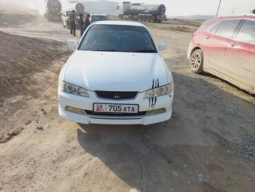 продаю машину требуется ремонт двигателя: Honda Accord: 2002 г., 2 л, Автомат, Бензин, Седан