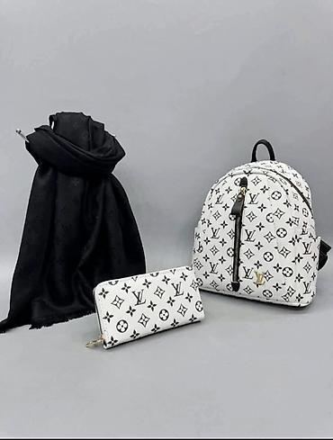 Modni rančevi: 💫Ruksaci i torbe – modni brend dizajn
sve po 3600 din — 23