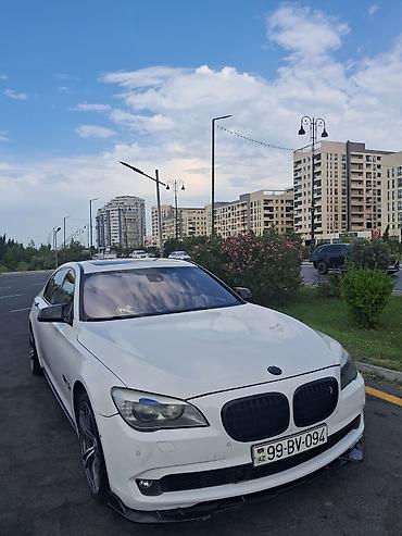 maybach disk qiymeti: BMW 750: 4.4 l | 2011 il Sedan — 1