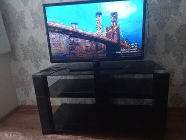 xarab televizor alıram: İşlənmiş Televizor Samsung 32" HD (1366x768), Ünvandan götürmə