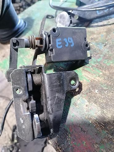 manuel auto: BMW E39 – Aktuator/Brava gepeka (elektro-motorni mehanizam — 1