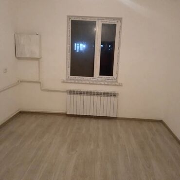 дом рынок дордой: 25 м², 1 комната, Теплый пол, Бронированные двери, Забор, огорожен