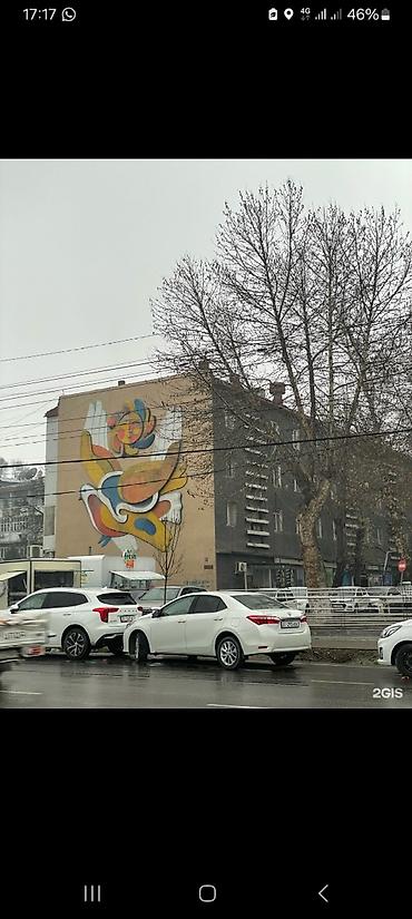 11 00: 3 комнаты, 70 м², ул. Курманжан Датка-Гапара Айтиева, Индивидуалка, 2 этаж, Евроремонт — 2