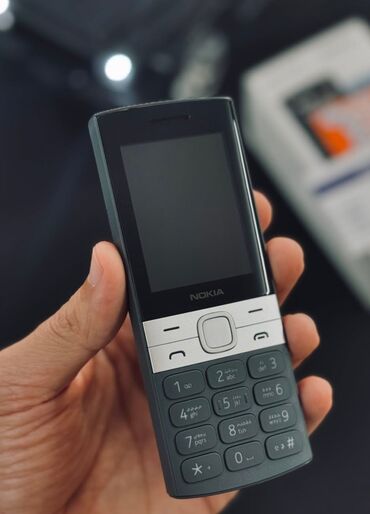 notbuk alıram: Nokia 150, rəng - Qara, Düyməli