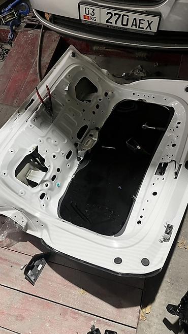 Багажники на крышу и фаркопы: Крышка багажника Changan, Б/у, Оригинал — 2