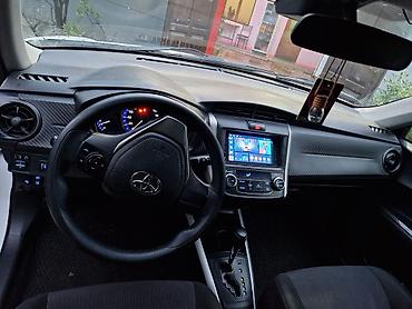 Toyota: Toyota Corolla Fielder Hybrid (ağ rəng, universal kuzov) BUTUN — 10