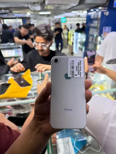 айфон: IPhone 8, Б/у, 64 ГБ, Белый, Защитное стекло, 100 %