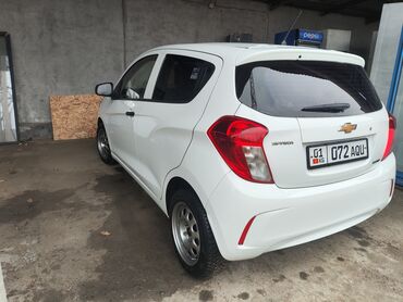 машина гетис: Chevrolet Spark: 2018 г., 1 л, Механика, Бензин, Хэтчбэк